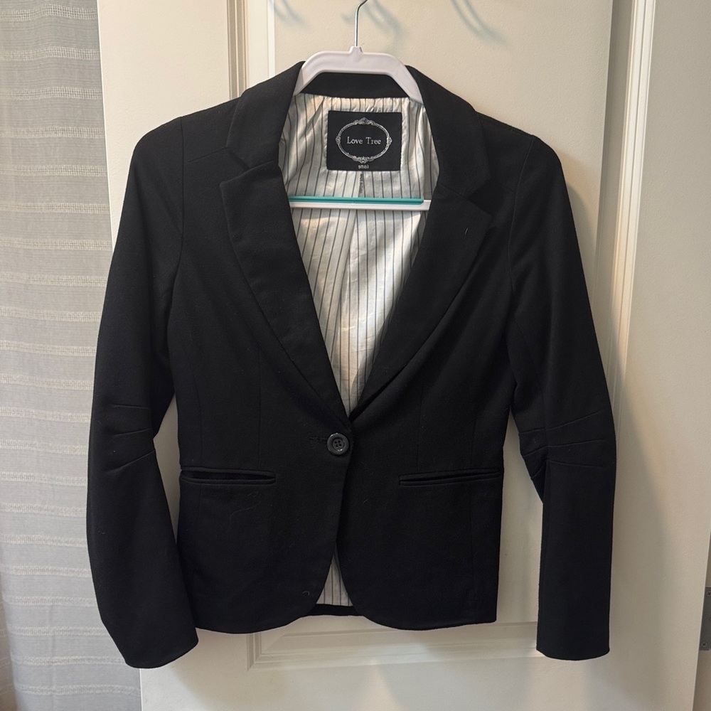 Love Tree Women's Elegant Black Blazer